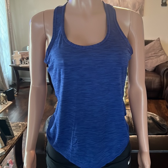 Athleta 🤩 - Picture 2 of 4